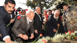 Ülkücü Hareket, Başbuğ Alparslan Türkeş'i vefatının yıl dönümünde Beştepe'de andı.