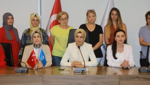 AK PARTİ KADIN KOLLARI'NDAN SREBRENİTSA SOYKIRIMI AÇIKLAMASI