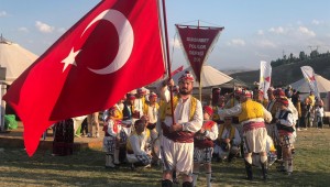 BALIKESİR TANITIM ÇADIRINA MALAZGİRT'TE BÜYÜK İLGİ