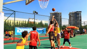 Kurtuluş 3X3 Sokak Basketbolu Turnuvası Sporseverleri Kendilerine Hayran Bıraktı