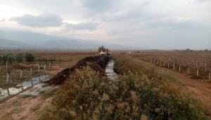 Köseali'de Dere Taşkın Tehlikesi Kontrol Altına Alındı