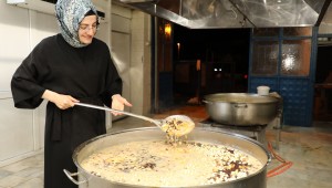 AKYURT'TA SAĞLIK ÇALIŞANLARINA AŞURE