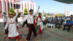 Güzelbahçe'de Aşure Kazanı Kaynadı, Lokmalar Dağıtıldı