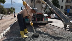 İzmit Belediyesi Hürriyet, Yenimahalle ve Serdar'ı Beton Yolla Bağlıyor