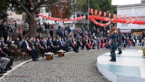 Cumhuriyet Bayramı Bergama'da törenlerle kutlandı