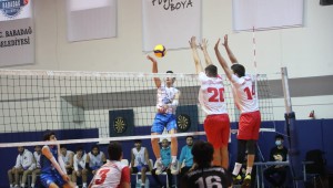 BABADAĞ BELEDİYESİ CAVİDİLSPOR SON SETTE TAKILDI