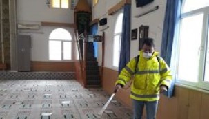 Bergama'da cami ve cem evleri dezenfekte ediliyor, temizleniyor