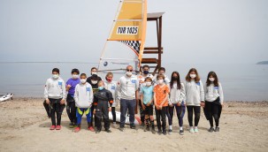 AYVALIKLI WINDSURFCÜLER MİLLİ TAKIM YOLUNDA