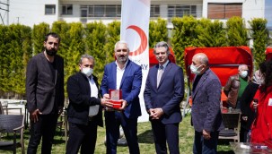 BORNOVA KIZILAY'DAN ANLAMLI ETKİNLİK