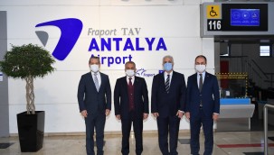 Vali Yazıcı, Antalya'nın Vergi Rekortmenlerini Ziyaret Etti