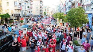 Ata'ya ve Bayrağa Saygı Yürüyüşü