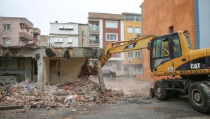 Buca'nın metruk binalarına nefes aldıran dokunuş