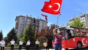 BÜYÜKŞEHİR BELEDİYESİ PROGRAMLARIYLA 19 MAYIS RUHU BAŞKENT'TE COŞKUYLA KUTLANDI