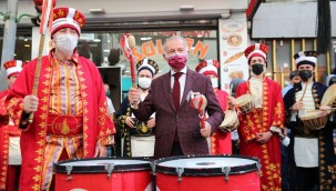 İSTANBUL'UN FETHİ BAYRAMPAŞA'DA COŞKUYLA KUTLANDI