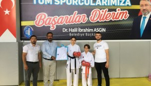 Belediyenin yaz spor okulları büyük ilgi görüyor Yağbat, Kale Mahallesindeki antrenman yapan sporcuları ziyaret etti