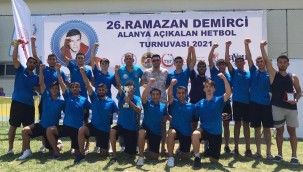 SARIÇAM BELEDİYESİ SPOR KULÜBÜ HENTBOL TAKIMI ŞAMPİYON OLDU