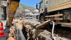 SULUSOKAK CADDESİ'NİN ALTYAPISI YENİLENİYOR