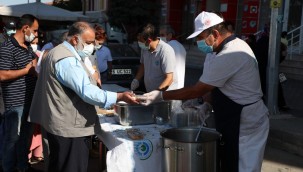 Odunpazarı Belediyesi'nden mahallelerde aşure ikramı