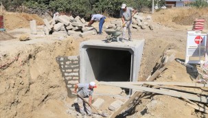 Turgutlu Belediyesi Ekipleri Kentin Birçok Noktasında Çalışmalarına Devam Ediyor