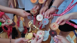 Yenimahalle'den Zafer Turnuvası'nda madalya şov