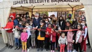 Yaşları küçük, maharetleri büyük ellerden Cumhuriyet Sergisi