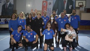 Kartal Belediyesi 2021 Voleybol Turnuvası Başladı