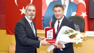 "TARIM TÜRKİYE İÇİN SADECE GIDA DEĞİL AYNI ZAMANDA HAYATI ŞEKİLLENDİREN BİR SEKTÖRDÜR"