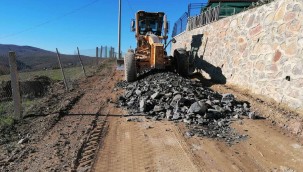 Kandıra ve Körfez'de köy yollarına bakım