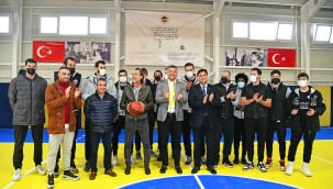 Atatürk Spor Salonu hizmete açıldı