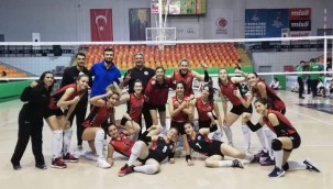 Turgutlu Belediyespor Kadın Voleybol Takımından Muhteşem Dönüş