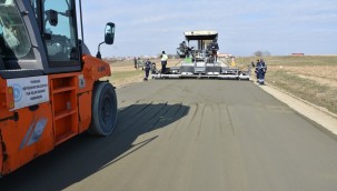 SARAY İLÇESİNDE YOL YAPIM ÇALIŞMALARI DEVAM EDİYOR