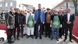 Başkan Gökhan Yüksel Belediye Personeli ile Sucuk-Ekmek Etkinliğinde Buluştu