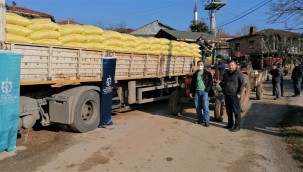 Büyükşehir'den 2 bin çiftçiye yem bitkisi tohumu ve gübre desteği