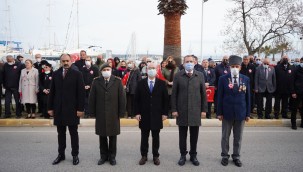 ÇANAKKALE ŞEHİTLERİ İÇİN AYVALIK'TA ANMA TÖRENİ