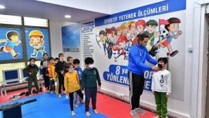 İzmir Büyükşehir Belediyesi'nin sportif yetenek ölçümü sürüyor