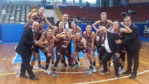 Turgutlu Belediyespor Kadın Basketbol Takımı Play Off Biletini Aldı