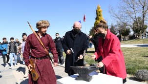 Uşak Üniversitesinde Baharın Müjdecisi Nevruz Kutlandı