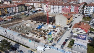 Bedesten ve yeraltı çok katlı otoparkı inşaatı tam gaz