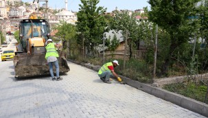 Gebze Topal Osman Ağa Caddesi kilitli parke taşı ile yenilendi