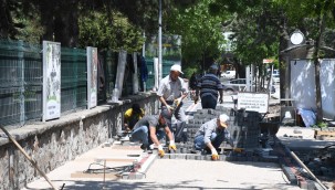 Isparta Belediyesi kent estetiğine renk katıyor