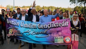 Kötekli Gençlik Festivali Gençlik Yürüyüşü ile Başladı