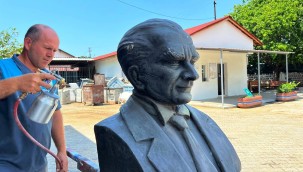 Fethiye Belediyesi Atatürk Büstlerini Yeniliyor