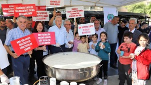 Sütün başkenti Ödemiş'ten çağrı var: "İçerken değerli olan sütümüz satarken de değerini bulsun. İneklerimiz kesilmesin"