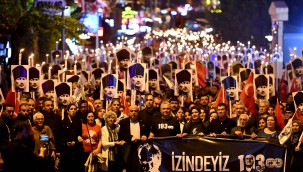 Antalya'da geceyi meşaleler aydınlattı