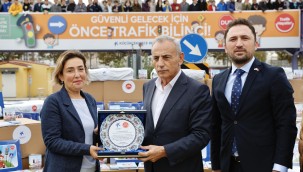 KÜÇÜKÇEKMECE BELEDİYESİ VE TRAFİK HAYATTIR PLATFORMUNDAN 'TRAFİKTE ÇOCUK GÜVENLİĞİ' SEFERBERLİĞİ