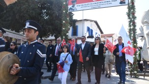 ATATÜRK'ÜN FOÇA'YA GELİŞİNİN 89. YIL DÖNÜMÜ TÖRENLE ANILDI