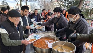 Yenimahalle'de mahalle iftarları dolup taşıyor