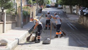 Kartal Belediyesi'nin Yoğun Temizlik Mesaisi Devam Ediyor