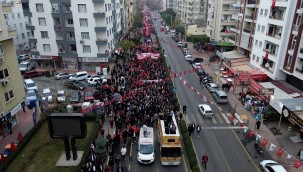 MERSİN'DE BİNLER TEK YÜREK OLDU, KURTULUŞ İÇİN YÜRÜDÜ