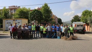 EFES SELÇUK İLE BÜYÜKŞEHİR EL ELE: BAHAR TEMİZLİĞİYLE SOKAKLAR PIRIL PIRIL